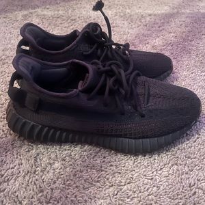 YEEZY 350 BOOST